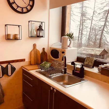 Larix Matra Vendeghaz Apartment