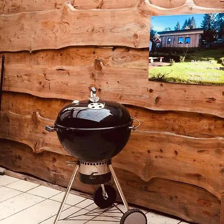 Larix Matra Vendeghaz Apartman *