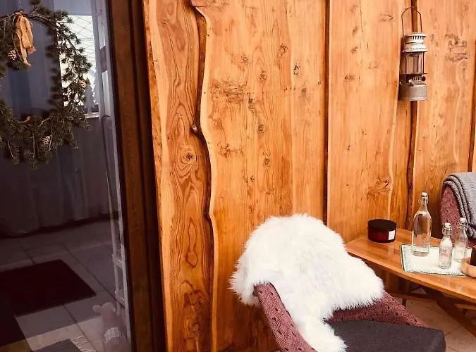 Larix Matra Vendeghaz Lägenhet *