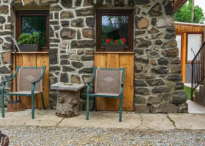 Larix Matra Vendeghaz Lägenhet *